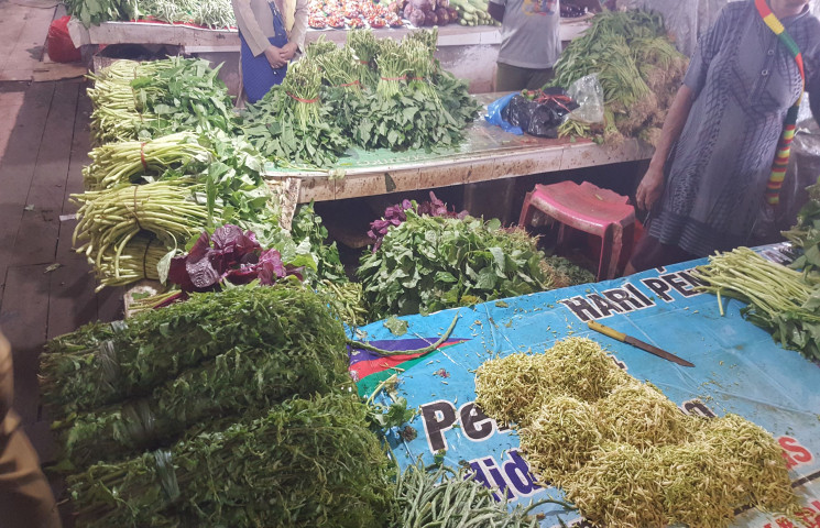 Pemprov Akan Dorong Bulog Beli Hasil Bumi Masyarakat